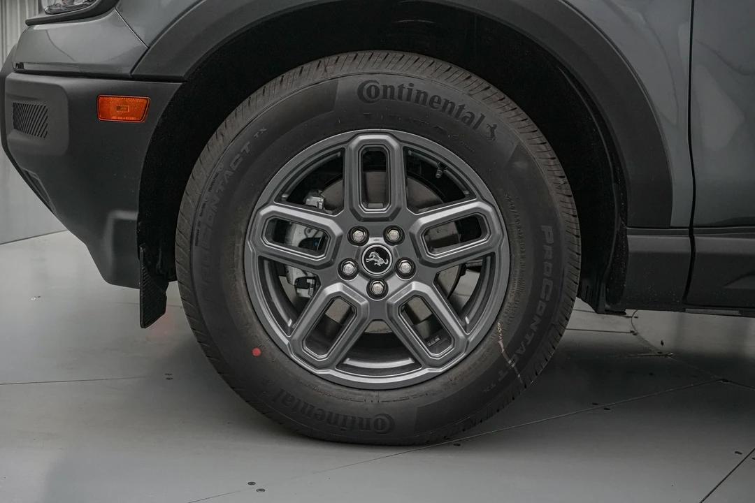 2026 Ford Bronco 6th Gen - Image 11 of 28