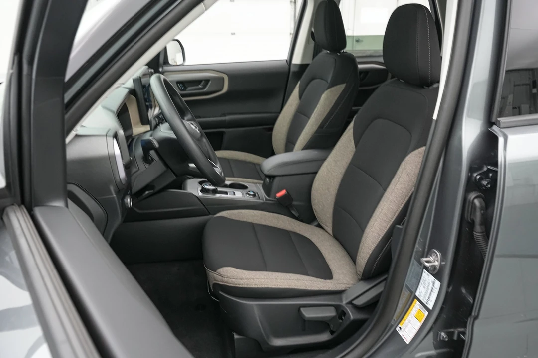 2026 Ford Bronco 6th Gen - Image 13 of 28
