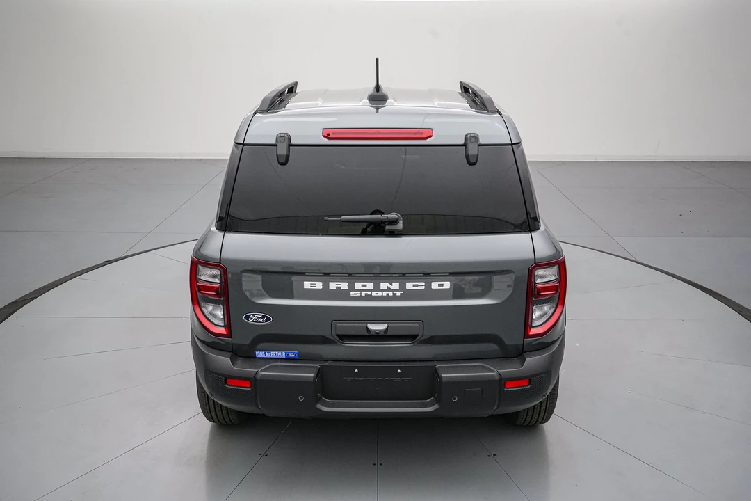 2026 Ford Bronco 6th Gen - Image 6 of 28