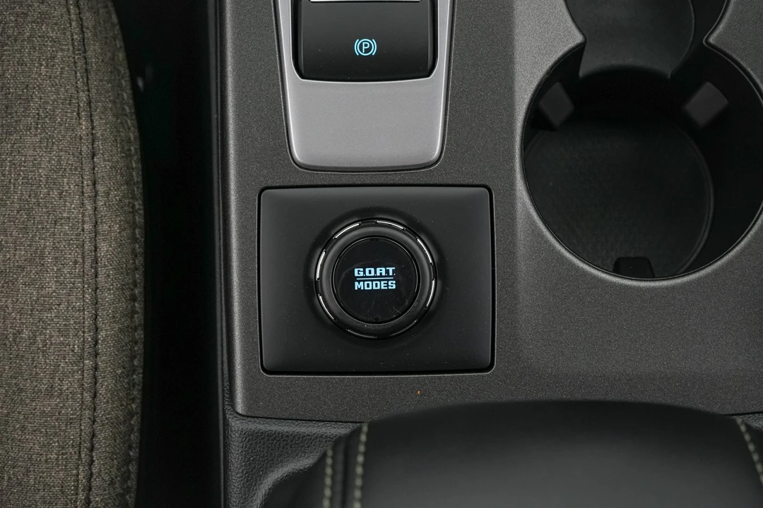 2026 Ford Bronco 6th Gen - Image 18 of 28