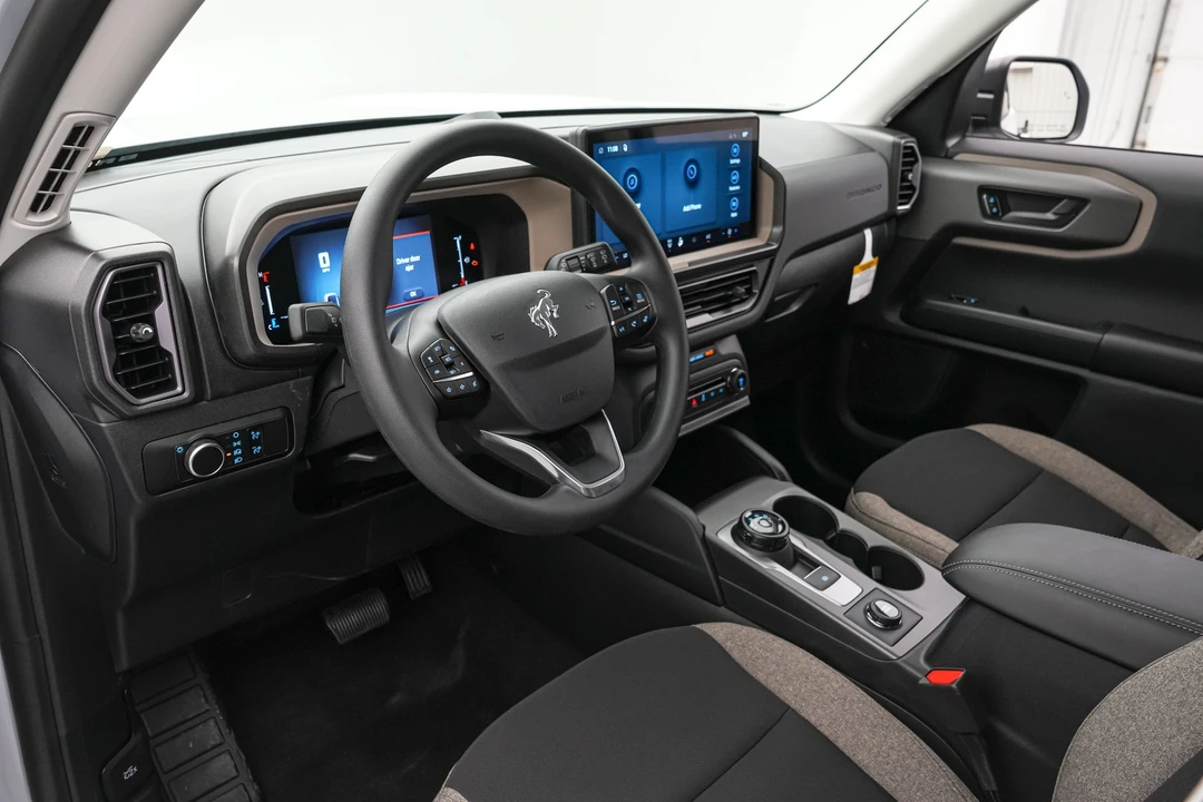 2026 Ford Bronco 6th Gen - Image 14 of 27