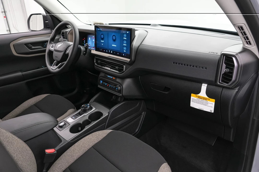 2026 Ford Bronco 6th Gen - Image 25 of 27