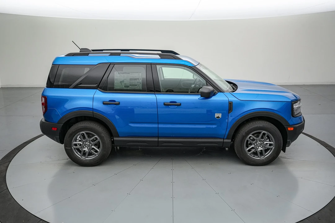 2026 Ford Bronco 6th Gen - Image 4 of 28