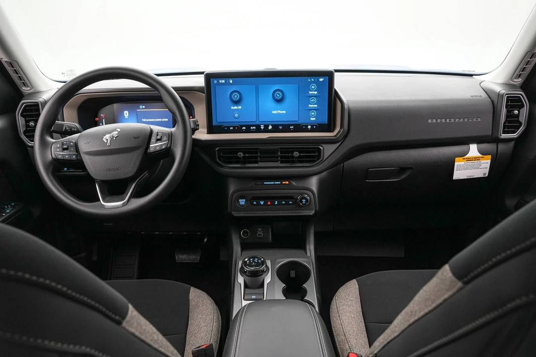 2026 Ford Bronco 6th Gen - Image 16 of 28