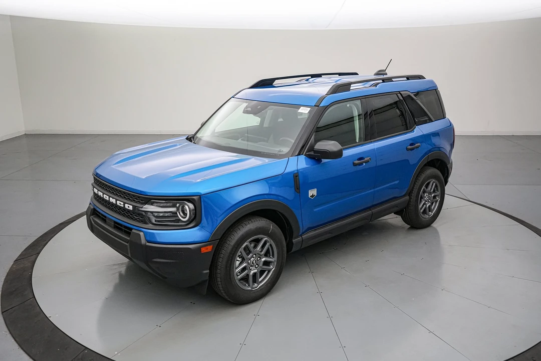 2026 Ford Bronco 6th Gen - Image 9 of 28