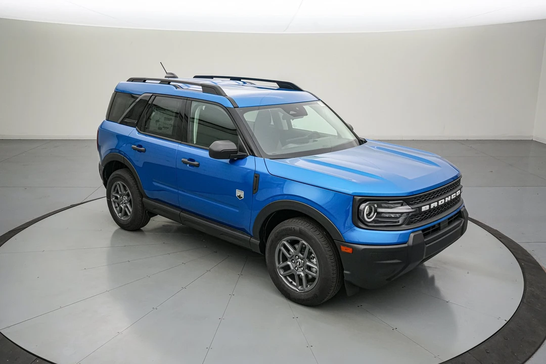 2026 Ford Bronco 6th Gen - Image 2 of 28