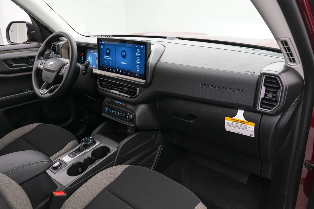 2026 Ford Bronco 6th Gen - Image 25 of 27