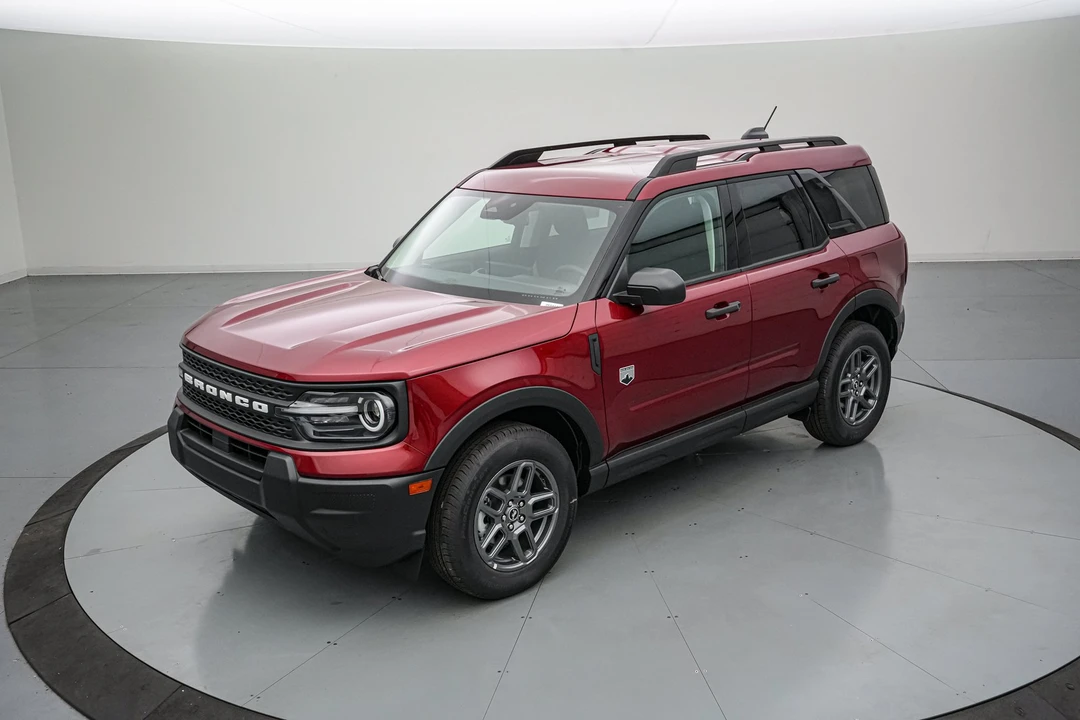2026 Ford Bronco 6th Gen - Image 9 of 27
