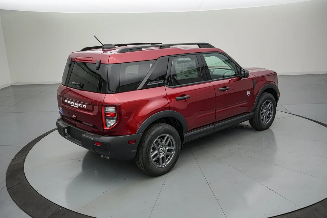 2026 Ford Bronco 6th Gen - Image 5 of 27