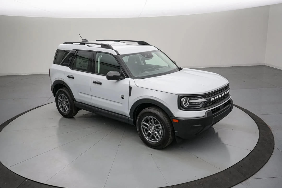 2026 Ford Bronco 6th Gen - Image 2 of 28