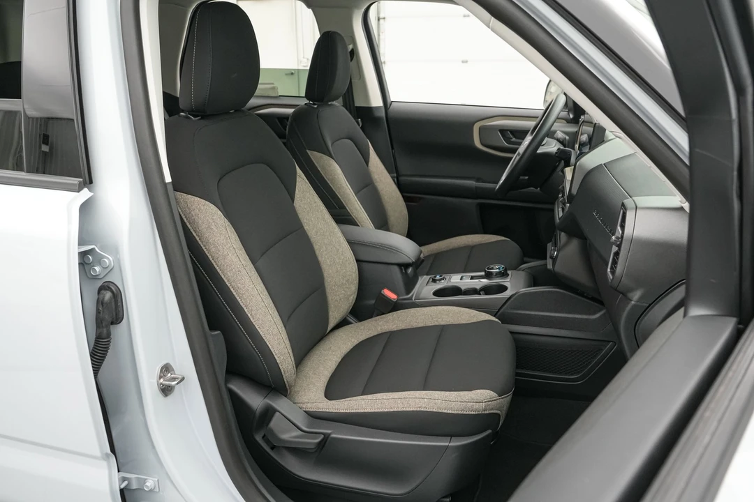 2026 Ford Bronco 6th Gen - Image 25 of 28