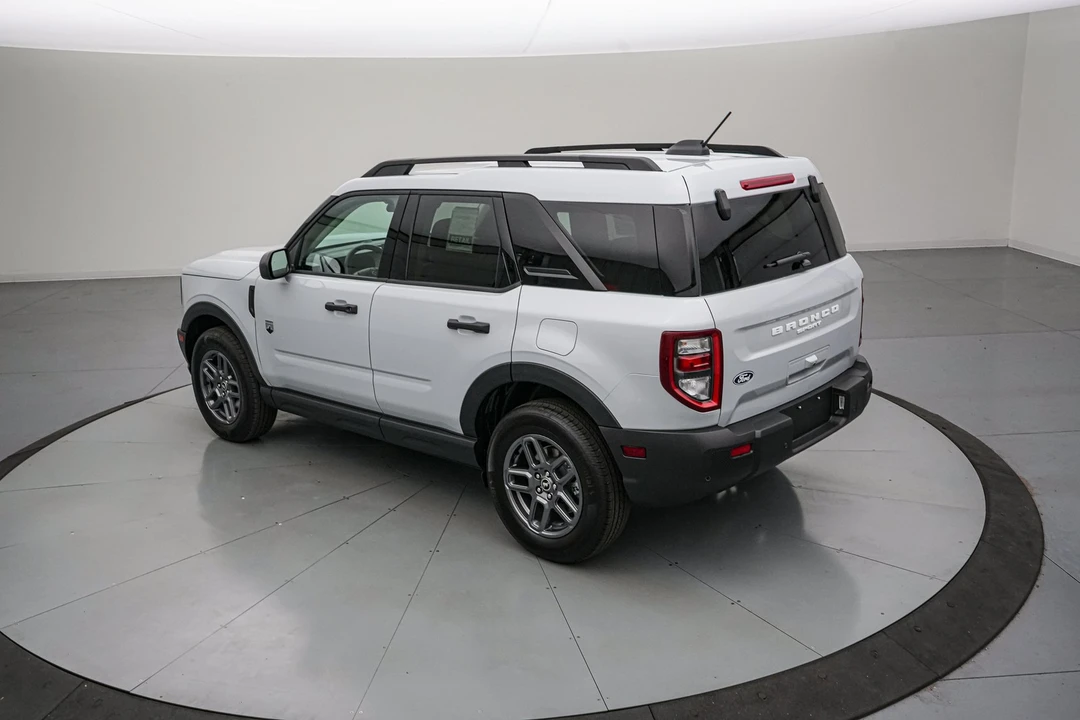 2026 Ford Bronco 6th Gen - Image 7 of 28