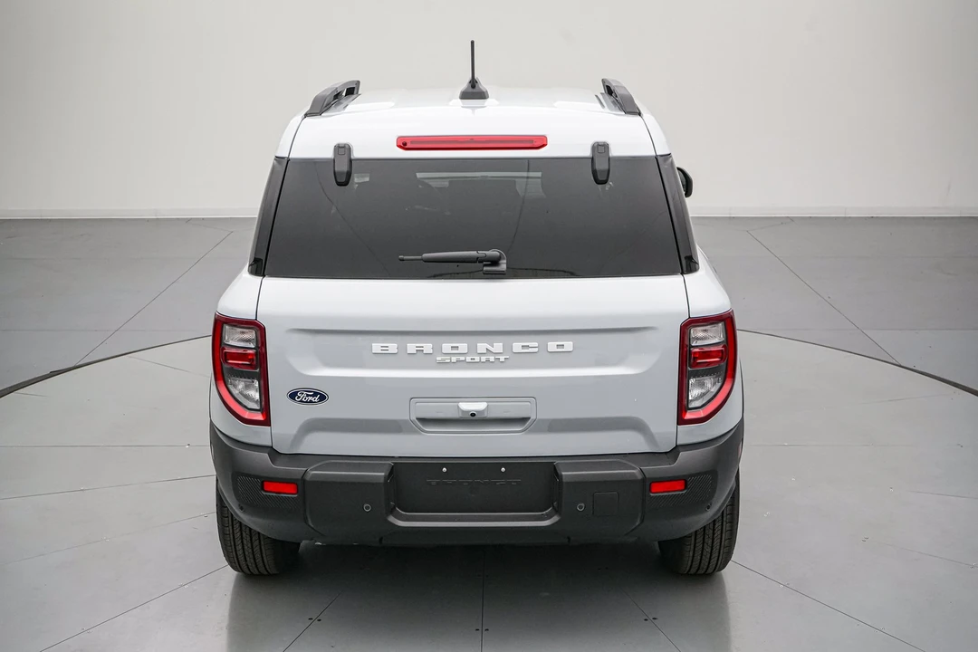 2026 Ford Bronco 6th Gen - Image 6 of 28