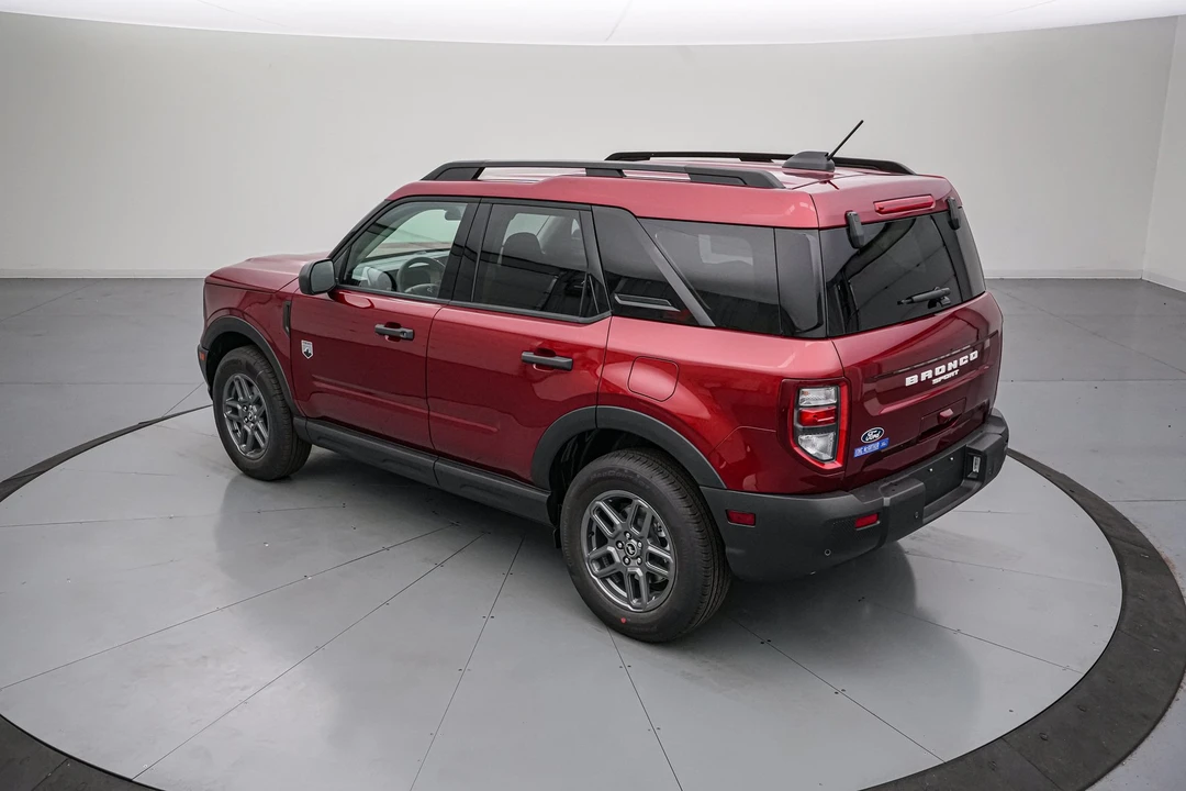2026 Ford Bronco 6th Gen - Image 7 of 28