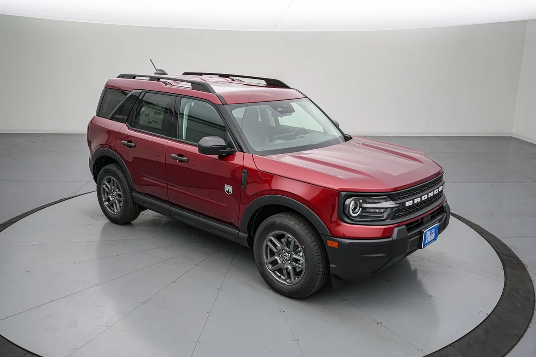 2026 Ford Bronco 6th Gen - Image 2 of 28