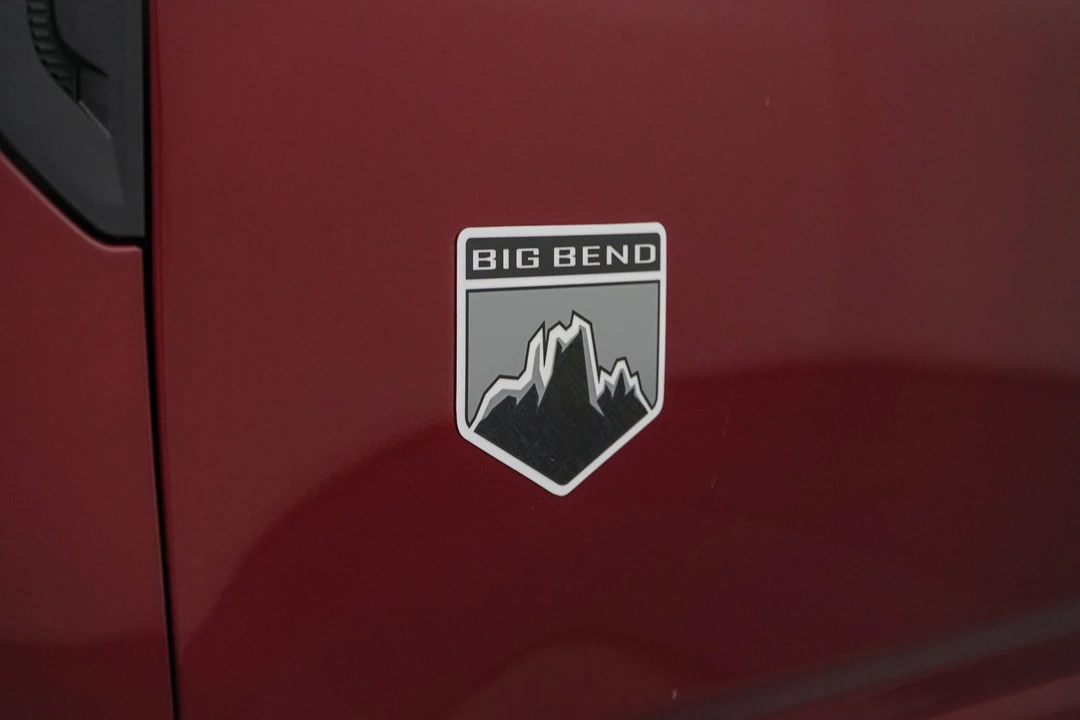 2026 Ford Bronco 6th Gen - Image 12 of 28