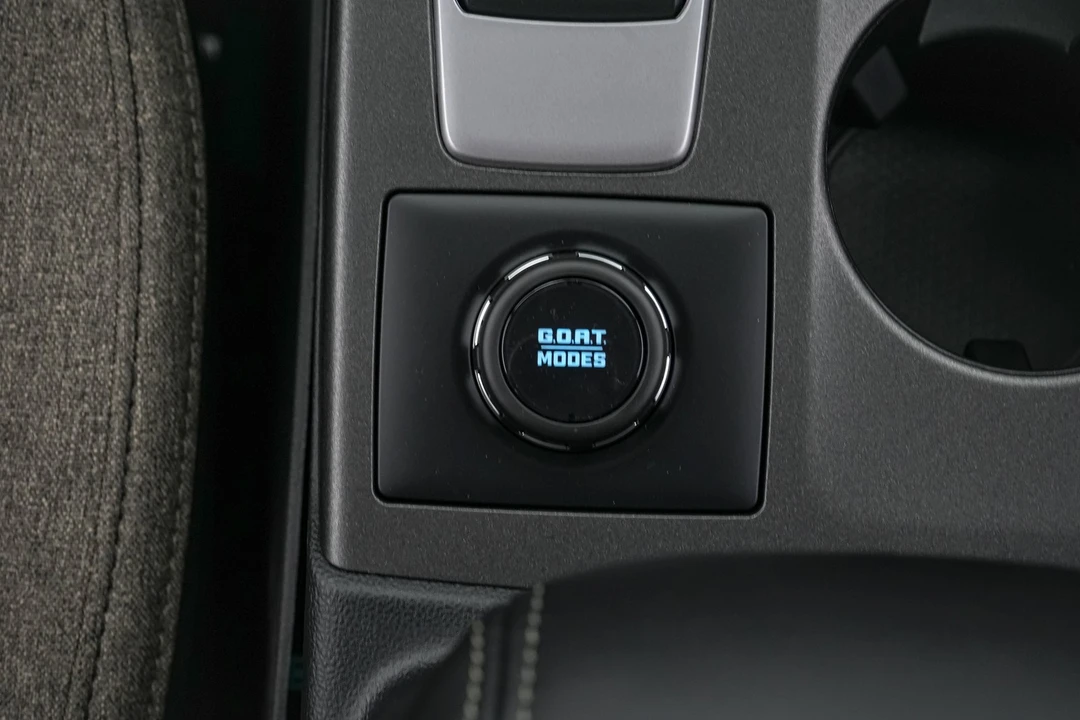 2026 Ford Bronco 6th Gen - Image 18 of 28