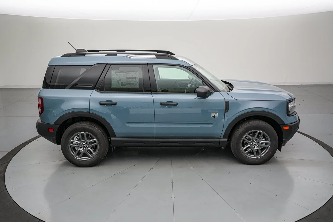 2026 Ford Bronco 6th Gen - Image 4 of 28