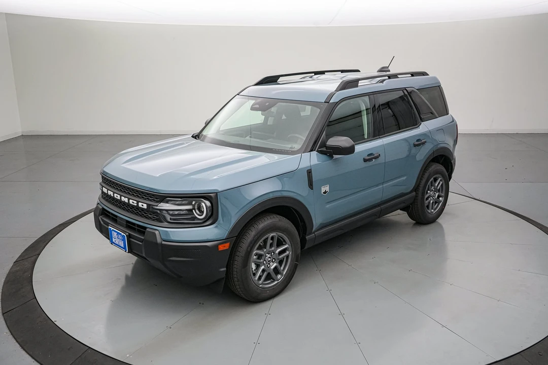 2026 Ford Bronco 6th Gen - Image 9 of 28