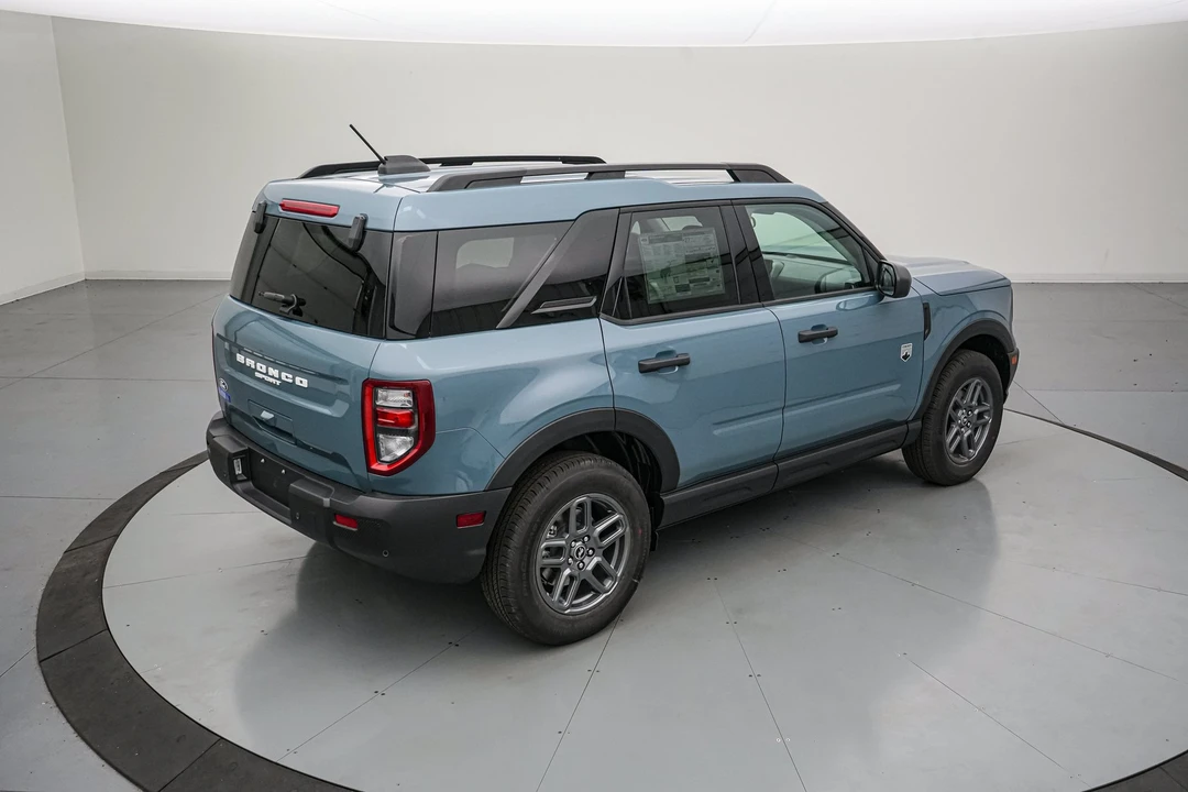 2026 Ford Bronco 6th Gen - Image 5 of 28