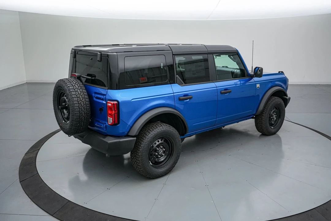 2026 Ford Bronco 6th Gen - Image 5 of 28