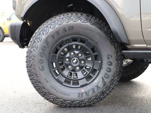 2026 Ford Bronco 6th Gen - Image 2 of 20