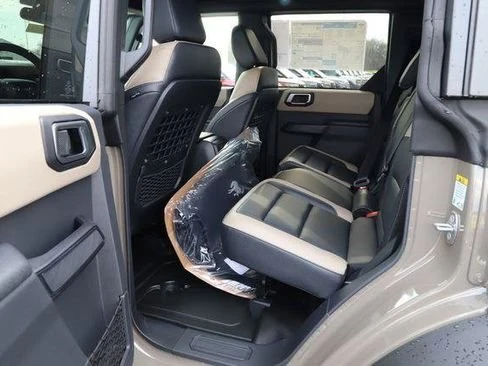 2026 Ford Bronco 6th Gen - Image 17 of 20