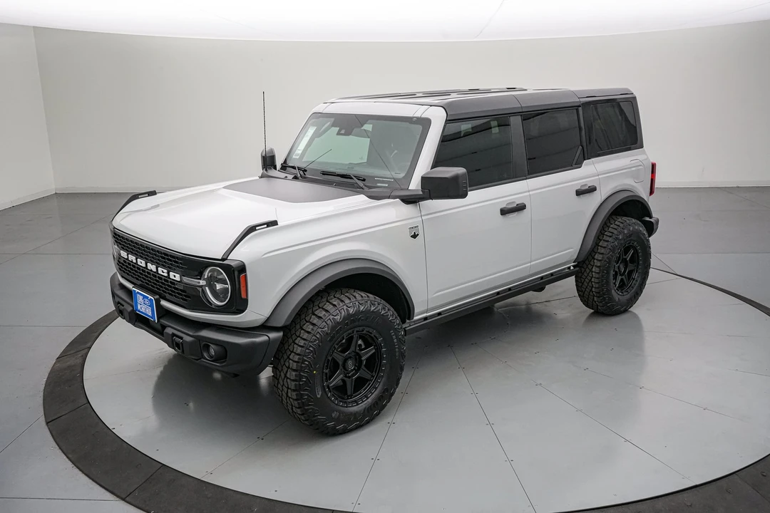 2026 Ford Bronco 6th Gen - Image 9 of 30
