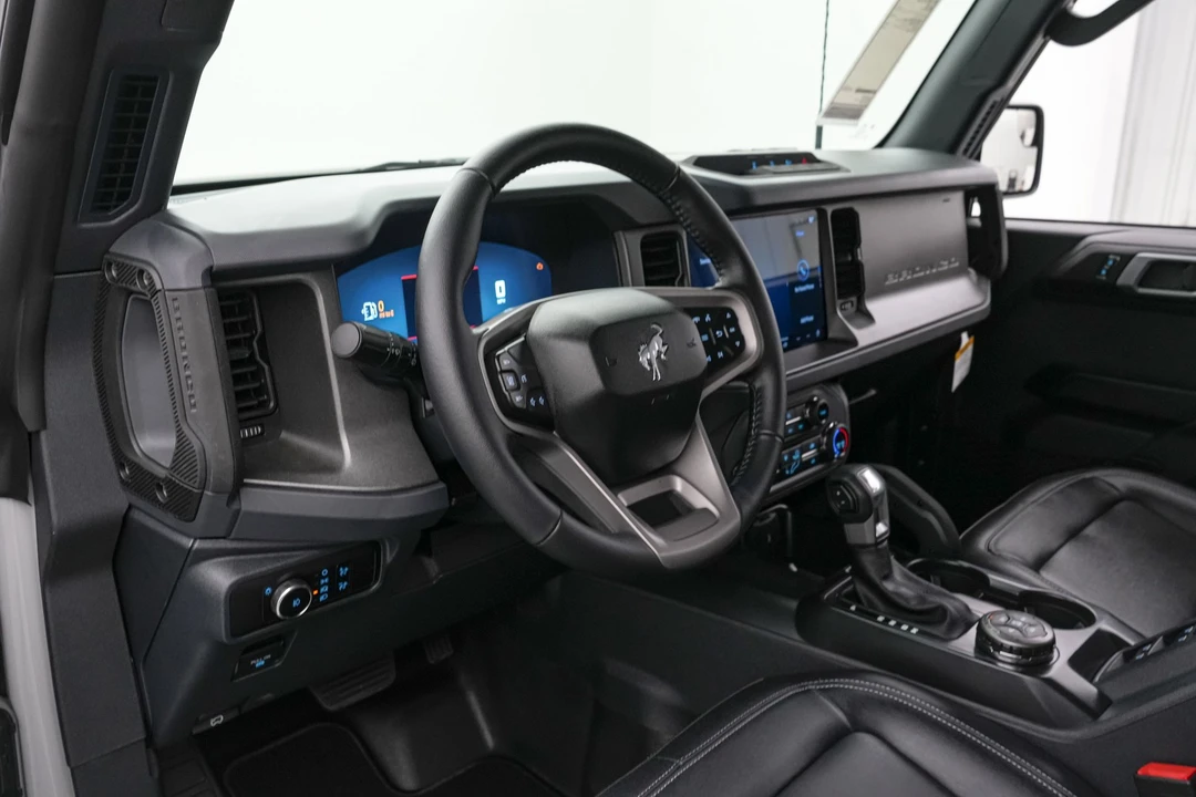 2026 Ford Bronco 6th Gen - Image 14 of 30