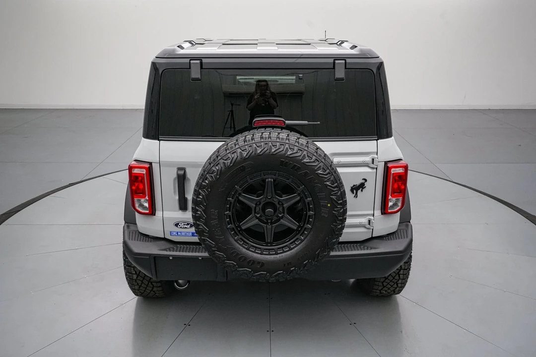 2026 Ford Bronco 6th Gen - Image 6 of 30