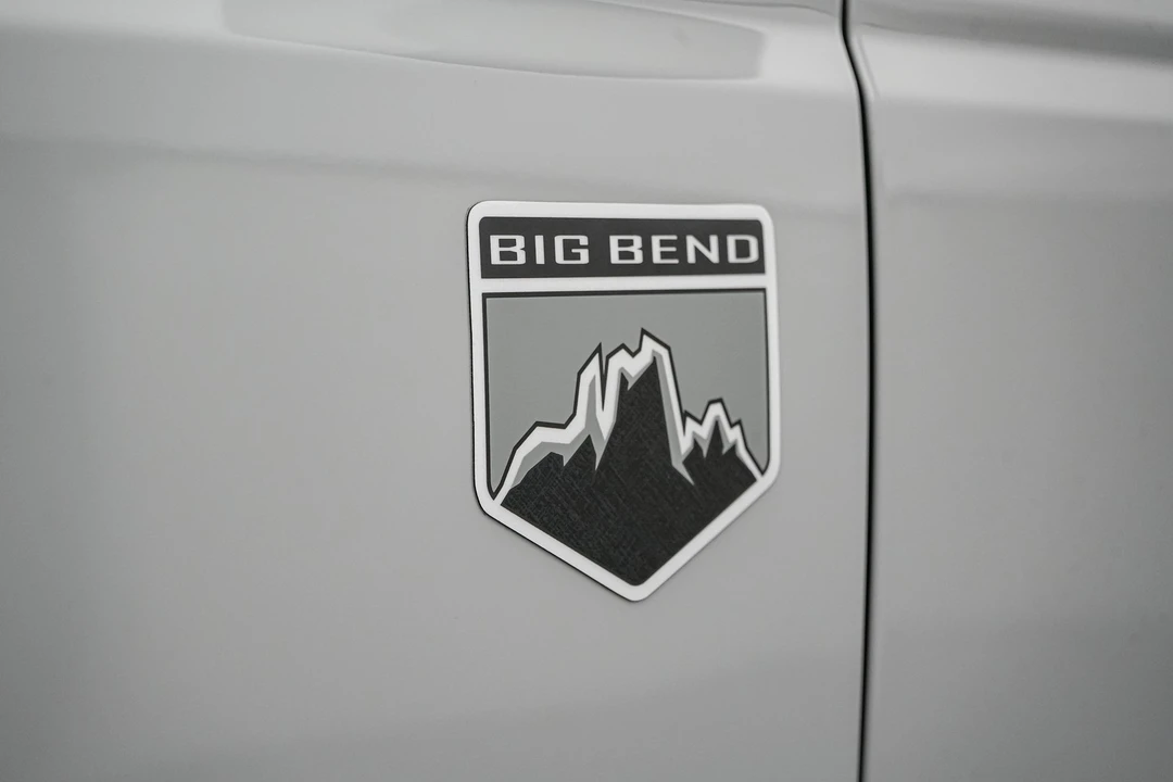 2026 Ford Bronco 6th Gen - Image 12 of 30