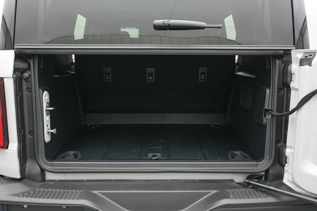 2026 Ford Bronco 6th Gen - Image 24 of 30