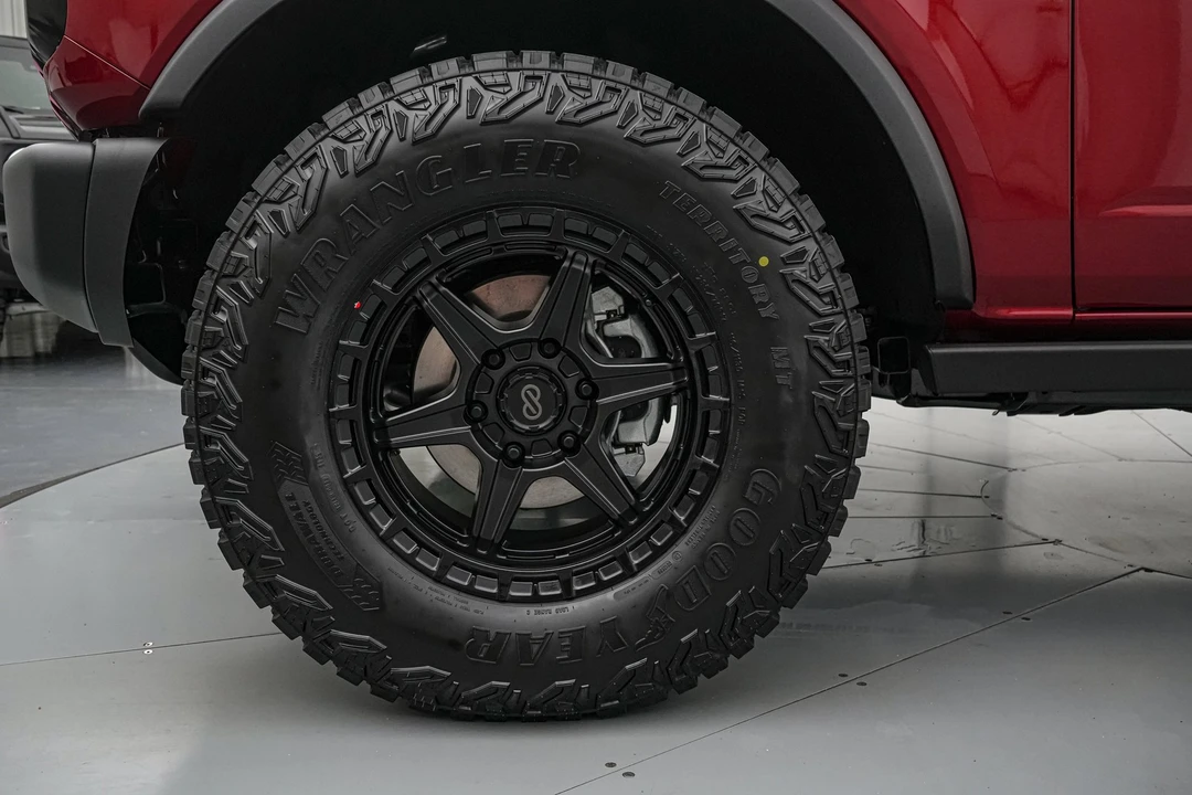 2026 Ford Bronco 6th Gen - Image 11 of 31