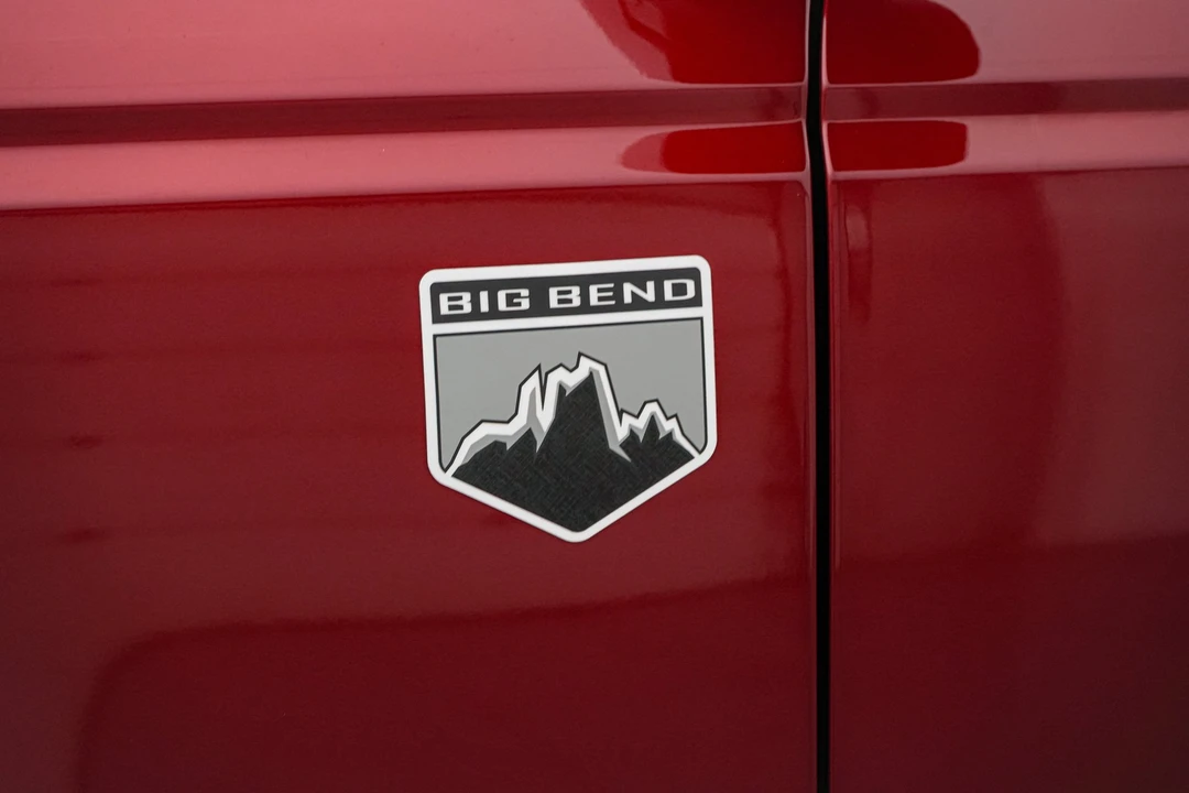 2026 Ford Bronco 6th Gen - Image 13 of 31