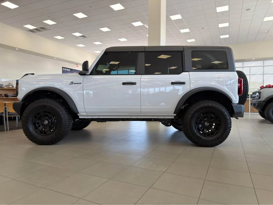 2026 Ford Bronco 6th Gen - Image 18 of 18