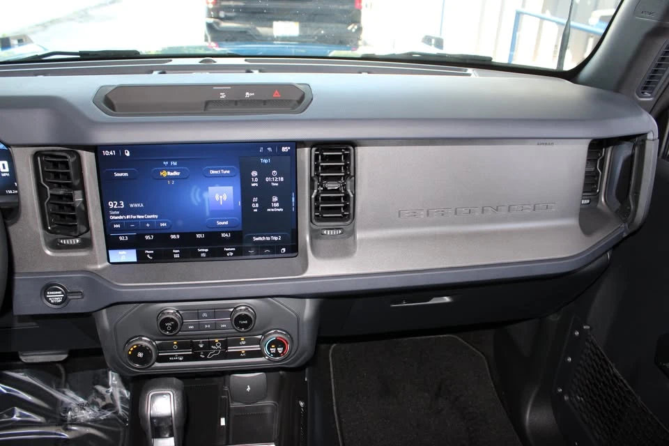 2026 Ford Bronco 6th Gen - Image 18 of 20