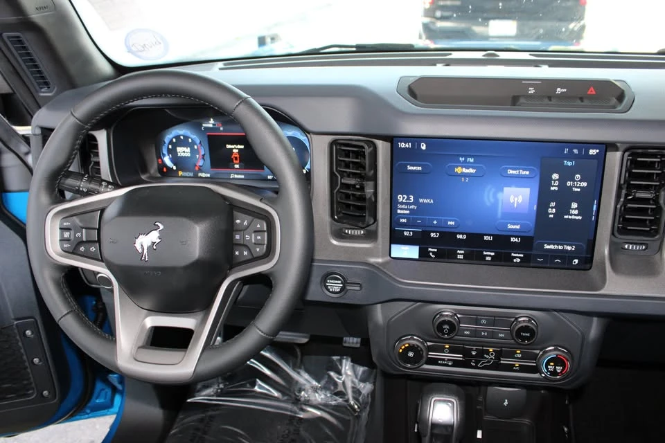 2026 Ford Bronco 6th Gen - Image 17 of 20