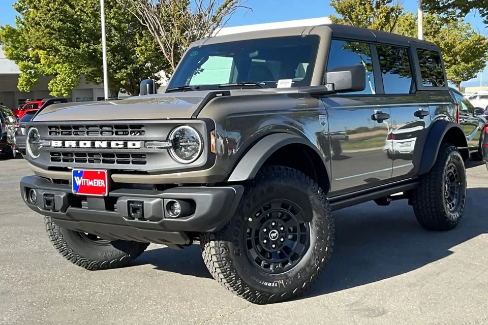 2026 Ford Bronco 6th Gen - Image 3 of 9