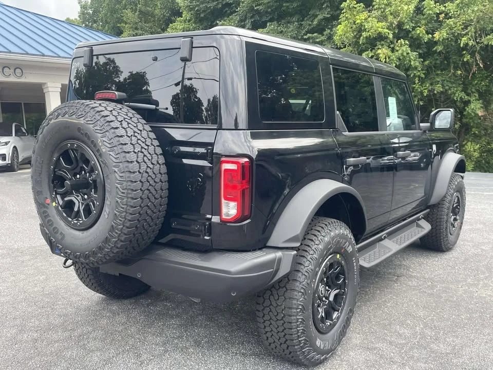 2026 Ford Bronco 6th Gen - Image 2 of 19