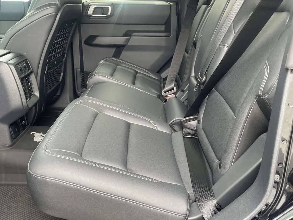 2026 Ford Bronco 6th Gen - Image 7 of 19