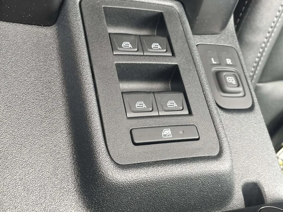 2026 Ford Bronco 6th Gen - Image 13 of 19