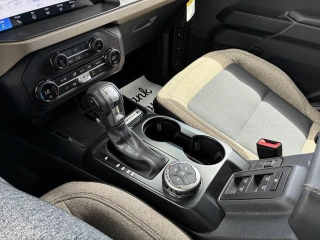 2026 Ford Bronco 6th Gen - Image 15 of 20