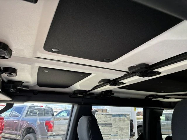 2026 Ford Bronco 6th Gen - Image 17 of 20
