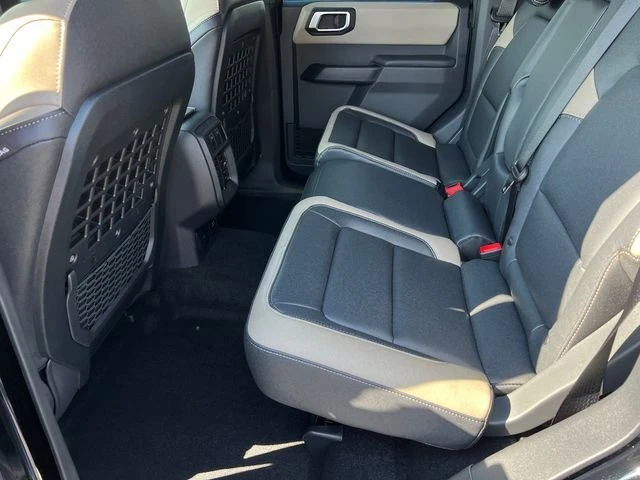 2026 Ford Bronco 6th Gen - Image 19 of 20