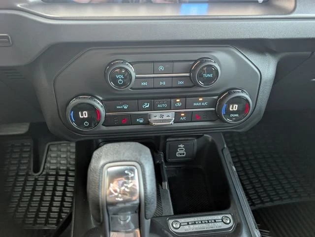 2026 Ford Bronco 6th Gen - Image 17 of 20