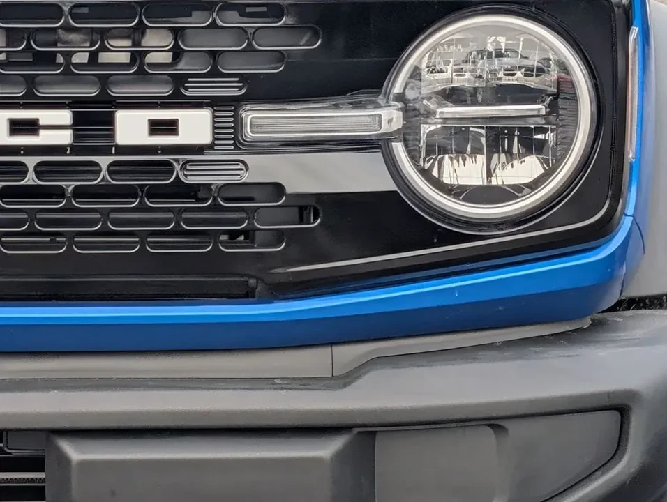 2026 Ford Bronco 6th Gen - Image 8 of 11