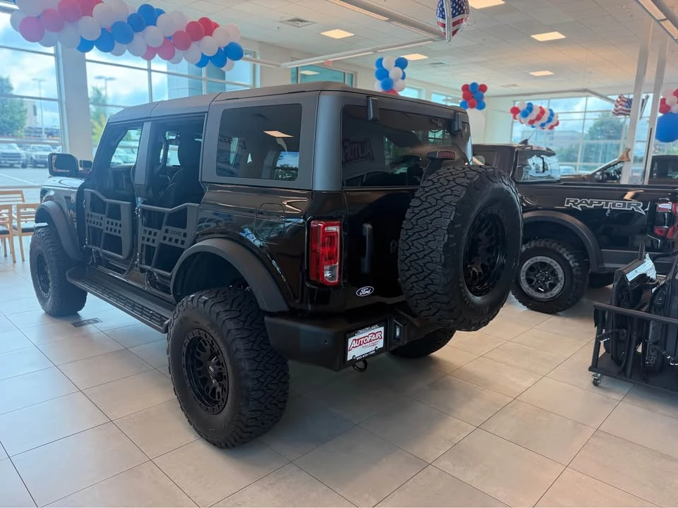 2026 Ford Bronco 6th Gen - Image 2 of 2