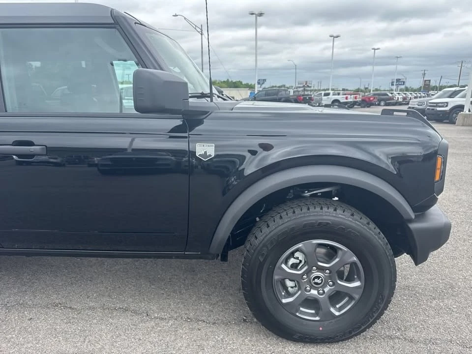 2026 Ford Bronco 6th Gen - Image 14 of 20