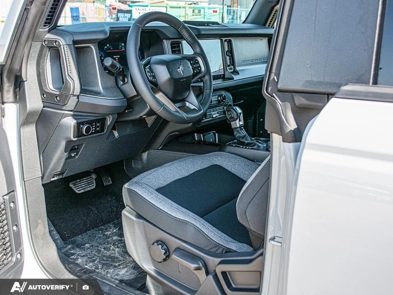 2026 Ford Bronco 6th Gen - Image 13 of 20