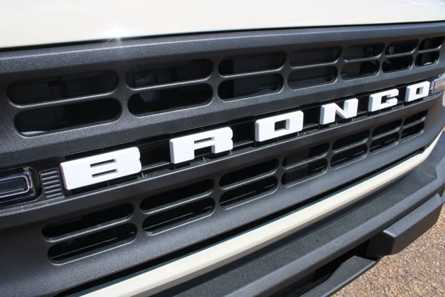 2026 Ford Bronco 6th Gen - Image 14 of 20